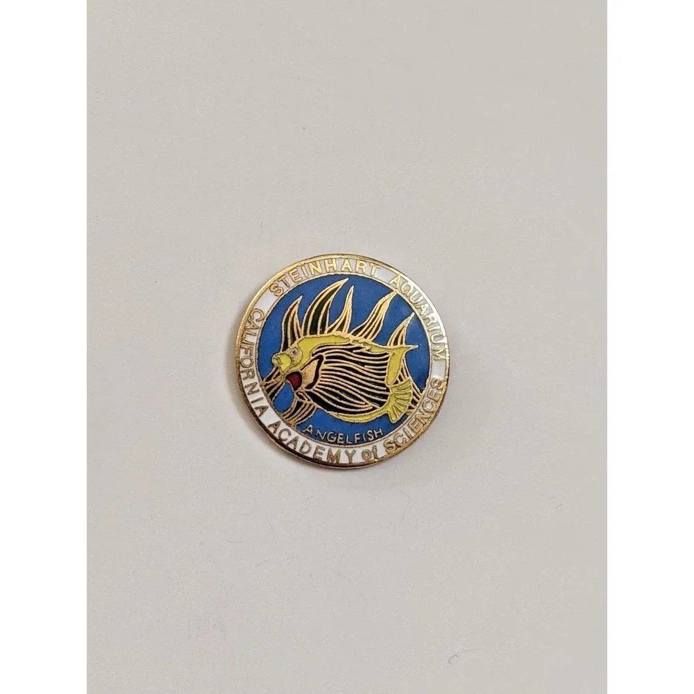 Vintage Steinhart Aquarium Angelfish Lapel Pin California Academy Sciences SF CA